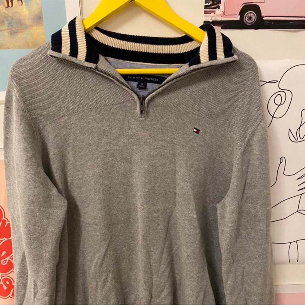 Tommy Hilfiger : grey quarter zip with white and black stripes on the collar
